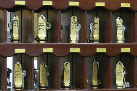 Hotelschlüssel (c) pixabay_hans